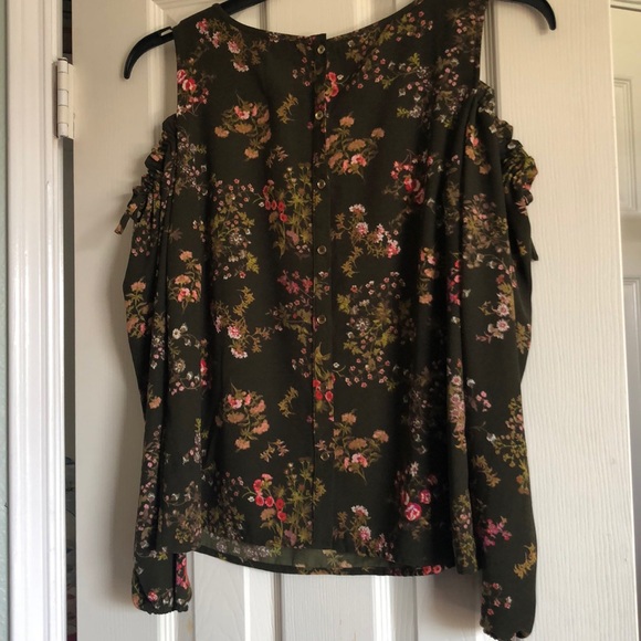 Lauren Conrad Dress to Frill blouse - Picture 2 of 3